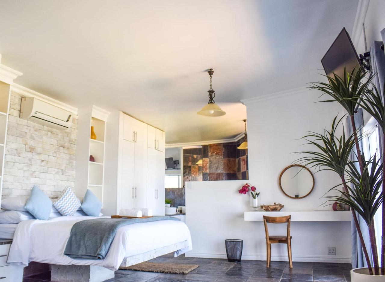 Santorini Guesthouse Аманзимтоти Экстерьер фото